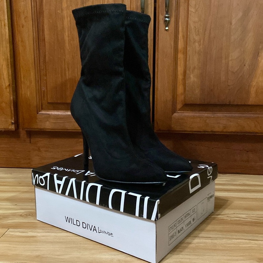 Forever 21 Wild Diva Black Faux Suede Stiletto Booties
